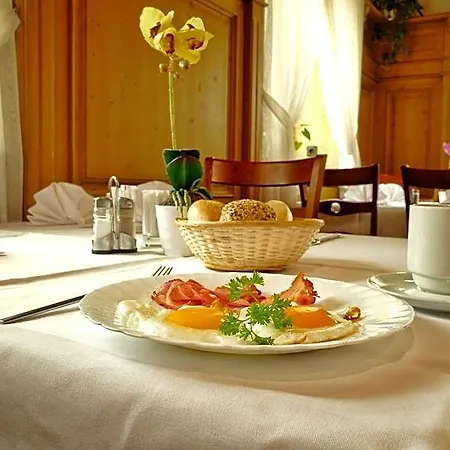 Krone Hotel Friesenheim (Baden-Wurttemberg)
